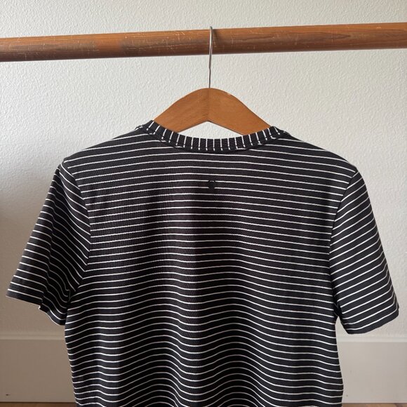 ✨ Lululemon Love Crew T-Shirt – Black/White Stripe – Womens Size 6-8 - Picture 10 of 16